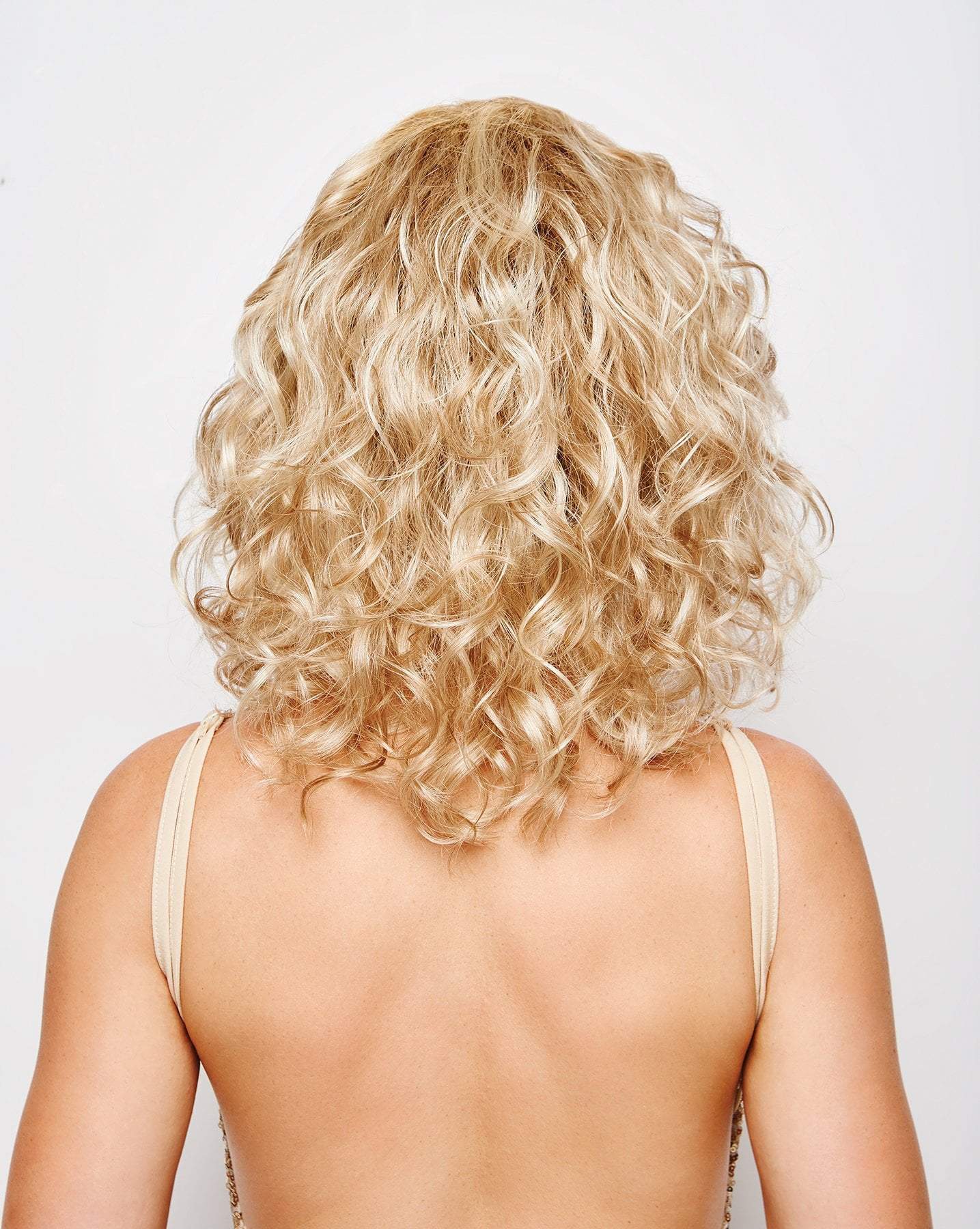 28914-radiant-beauty-synthetic-lace-front-wig-mono-part-10.jpg Radiant Beauty | Synthetic Lace Front Wig (Mono Part)