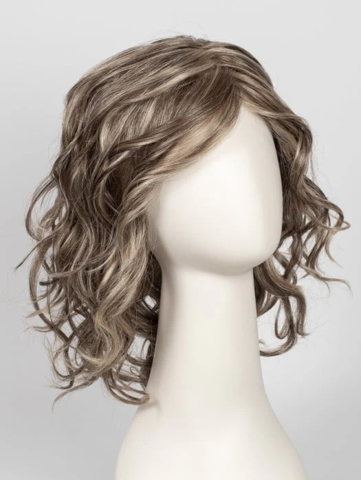 28914-radiant-beauty-synthetic-lace-front-wig-mono-part-26.webp Radiant Beauty | Synthetic Lace Front Wig (Mono Part)