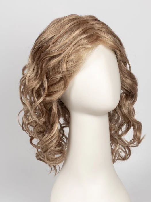 28914-radiant-beauty-synthetic-lace-front-wig-mono-part-36.webp Radiant Beauty | Synthetic Lace Front Wig (Mono Part)