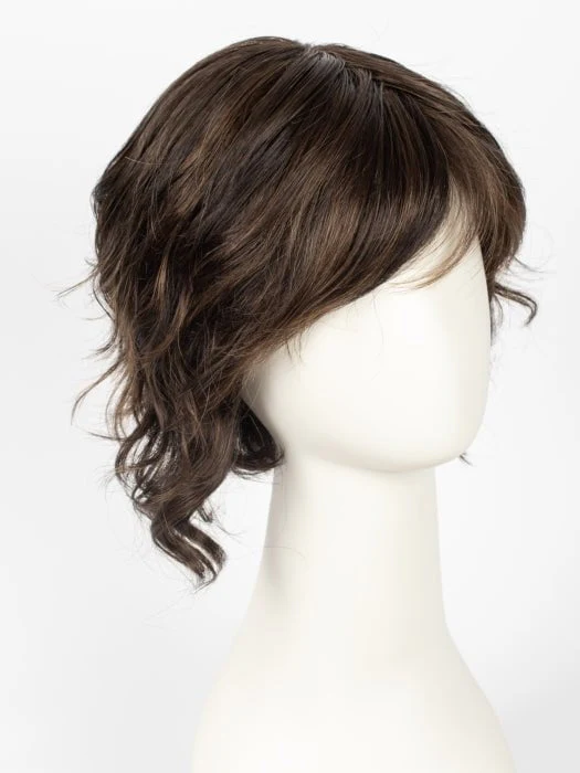 29189-fresh-chic-synthetic-lace-front-wig-mono-part-16.webp Fresh Chic | Synthetic Lace Front Wig (Mono Part)
