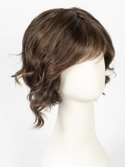 29189-fresh-chic-synthetic-lace-front-wig-mono-part-18.webp Fresh Chic | Synthetic Lace Front Wig (Mono Part)