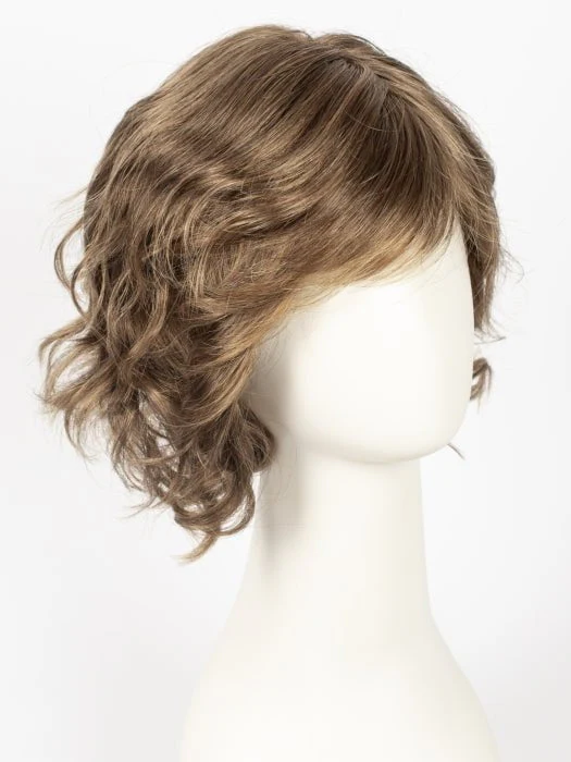 29189-fresh-chic-synthetic-lace-front-wig-mono-part-22.webp Fresh Chic | Synthetic Lace Front Wig (Mono Part)