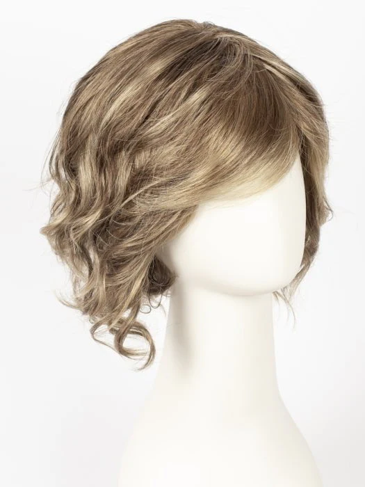 29189-fresh-chic-synthetic-lace-front-wig-mono-part-24.webp Fresh Chic | Synthetic Lace Front Wig (Mono Part)