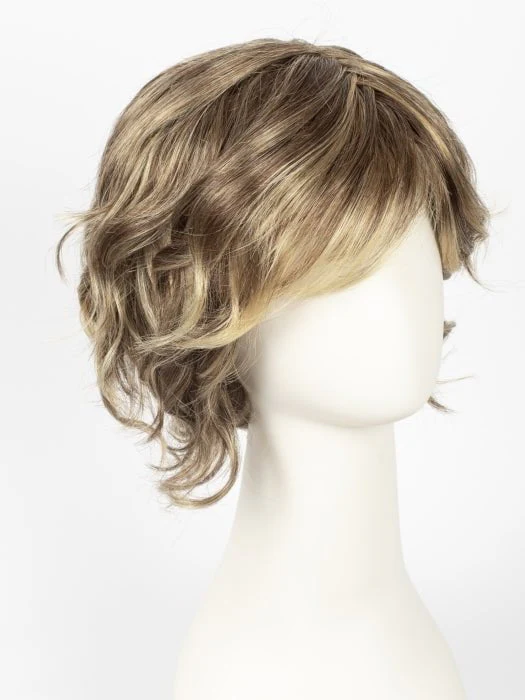 29189-fresh-chic-synthetic-lace-front-wig-mono-part-25.webp Fresh Chic | Synthetic Lace Front Wig (Mono Part)