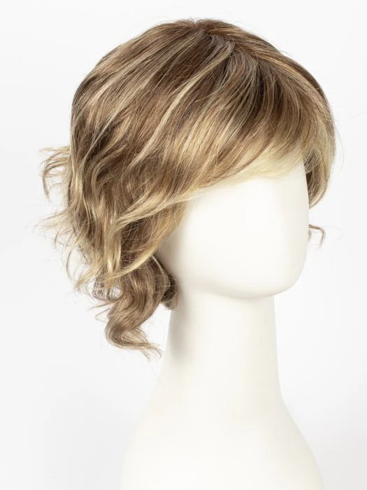 29189-fresh-chic-synthetic-lace-front-wig-mono-part-37.webp Fresh Chic | Synthetic Lace Front Wig (Mono Part)