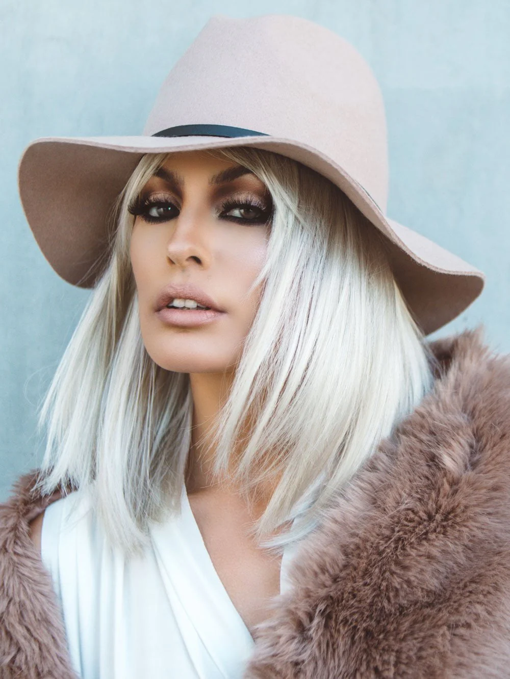 29433-stepping-out-synthetic-wig-mono-part-2.webp Stepping Out | Synthetic Wig (Mono Part)