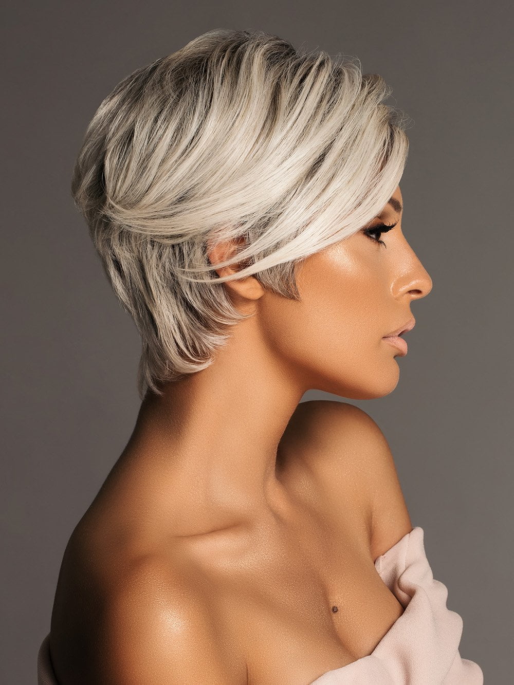 30986-amaze-human-hair-synthetic-blend-lace-front-wig-mono-top-discontinued-6.jpg Amaze | Human Hair/Synthetic Blend Lace Front Wig (Mono Top) | DISCONTINUED