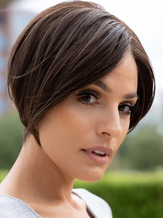 32983-heard-it-all-synthetic-lace-front-wig-mono-part-discontinued-6.webp Heard It All | Synthetic Lace Front Wig (Mono Part) | DISCONTINUED