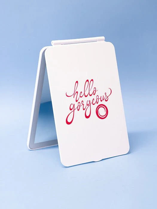 32988-hello-gorgeous-go-to-kit-3.webp Hello Gorgeous Go-To Kit