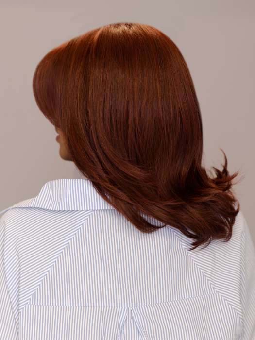 4833-showrunner-synthetic-lace-front-wig-hand-tied-8.jpg Showrunner | Synthetic Lace Front Wig (Hand-Tied)