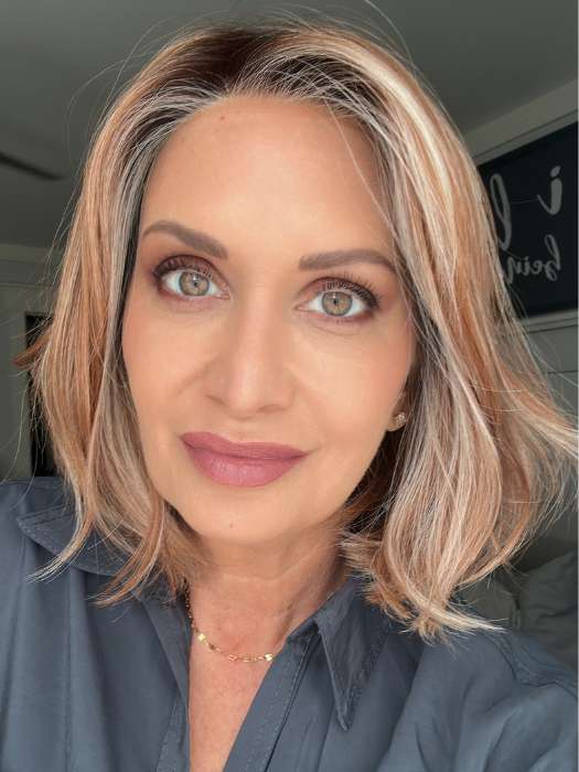 4966-mira-synthetic-lace-front-wig-hand-tied-9.jpg Mira | Synthetic Lace Front Wig (Hand Tied)