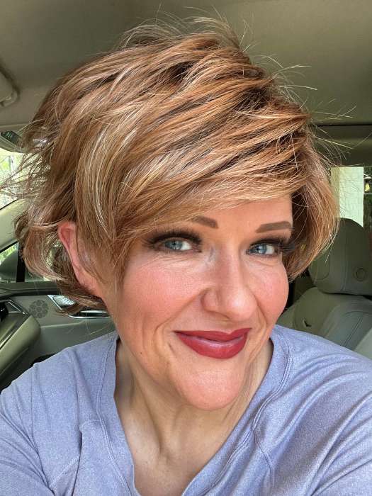 Voltage Petite | Synthetic Wig (Basic Cap)