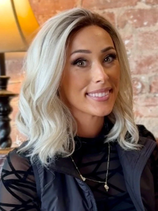 7790-panache-wavez-synthetic-lace-front-wig-lace-part-18.webp Panache Wavez | Synthetic Lace Front Wig (Lace Part)
