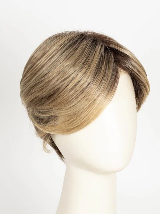 8429-luna-synthetic-lace-front-wig-basic-cap-22.webp Luna | Synthetic Lace Front Wig (Basic Cap)