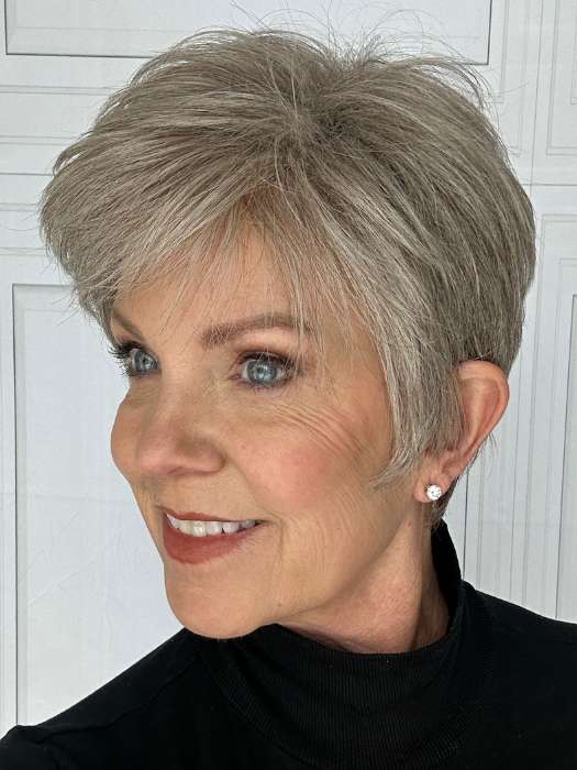 8876-jaw-dropper-synthetic-lace-front-wig-basic-cap-11.jpg Jaw Dropper | Synthetic Lace Front Wig (Basic Cap)