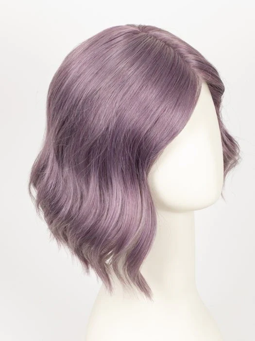 9302-chic-wavez-synthetic-lace-front-wig-mono-part-13.webp Chic Wavez | Synthetic Lace Front Wig (Mono Part)