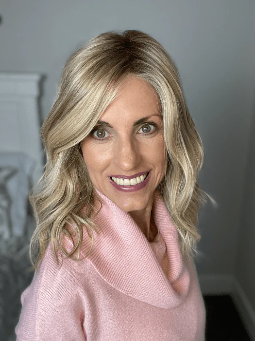 948-wavy-day-synthetic-lace-front-wig-mono-top-19.webp Wavy Day | Synthetic Lace Front Wig (Mono Top)