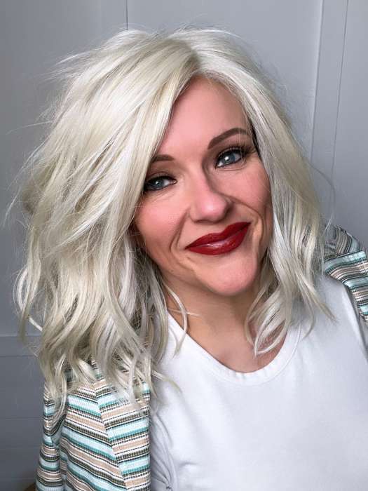 948-wavy-day-synthetic-lace-front-wig-mono-top-23.jpg Wavy Day | Synthetic Lace Front Wig (Mono Top)