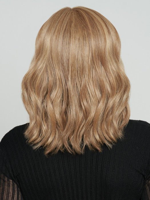 948-wavy-day-synthetic-lace-front-wig-mono-top-32.jpg Wavy Day | Synthetic Lace Front Wig (Mono Top)