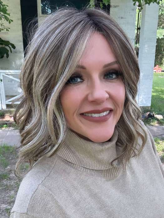 948-wavy-day-synthetic-lace-front-wig-mono-top-8.jpg Wavy Day | Synthetic Lace Front Wig (Mono Top)